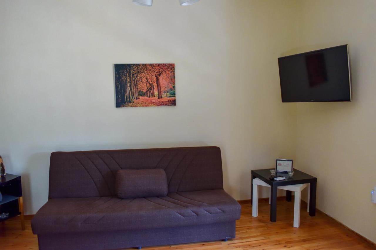 Petros House Apartment